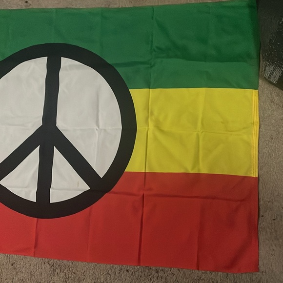 Peace Rasta Flag - Picture 4 of 4